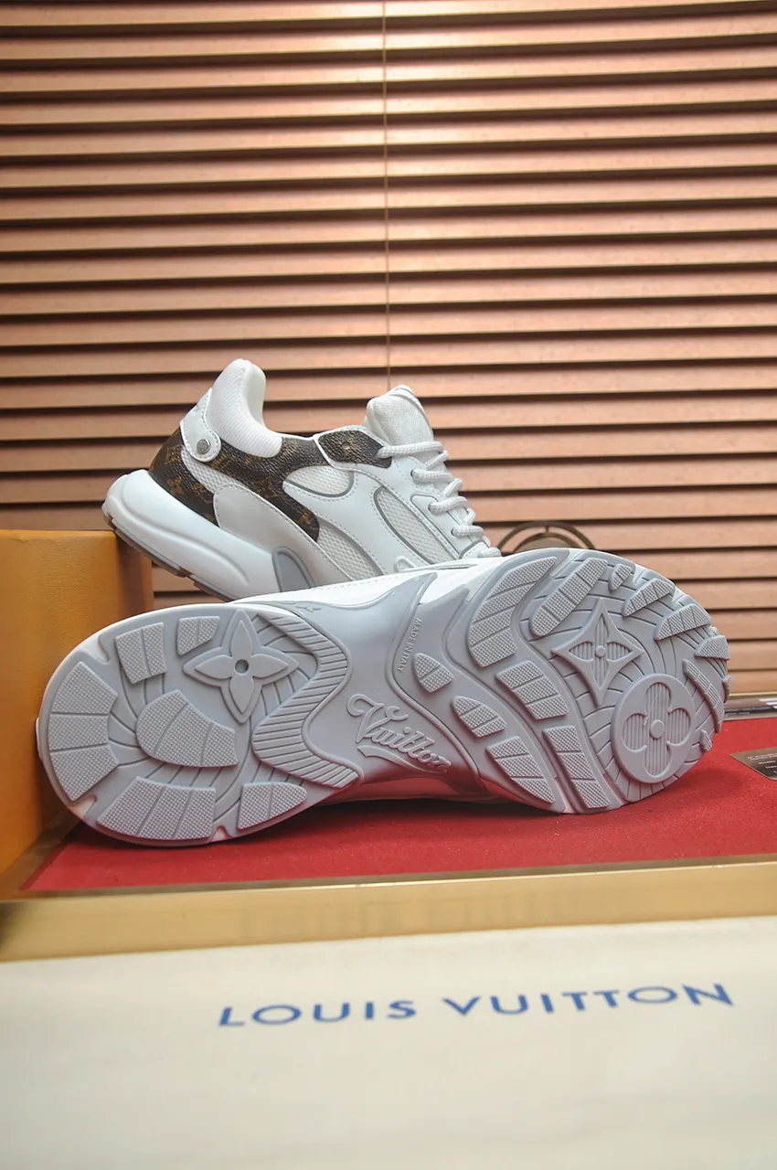 Men's men's shoes 💰640💶[LOUIS VUITTON] (couples 💑 style) new original order 🍀LV Louis Vuitton * - top version of LV classic trendy shoes! Made of imported original fabrics, mesh lining, and original wear-resistant rubber foam outsole! High quality products! Size (Female 35-39) (Male 39-44)